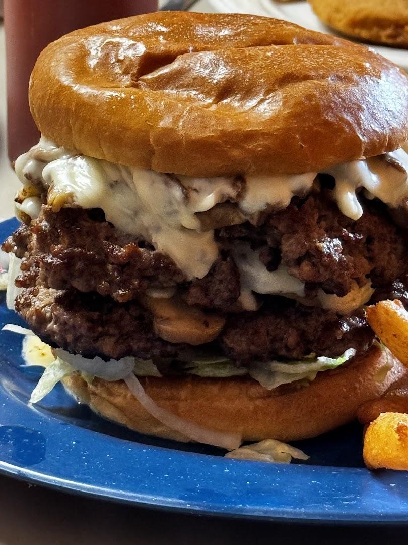 Between the Buns Bar & Grill